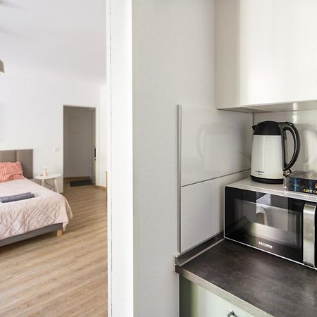 Central Apartment With Terrace And A Free Parking Дуйсбург Екстериор снимка